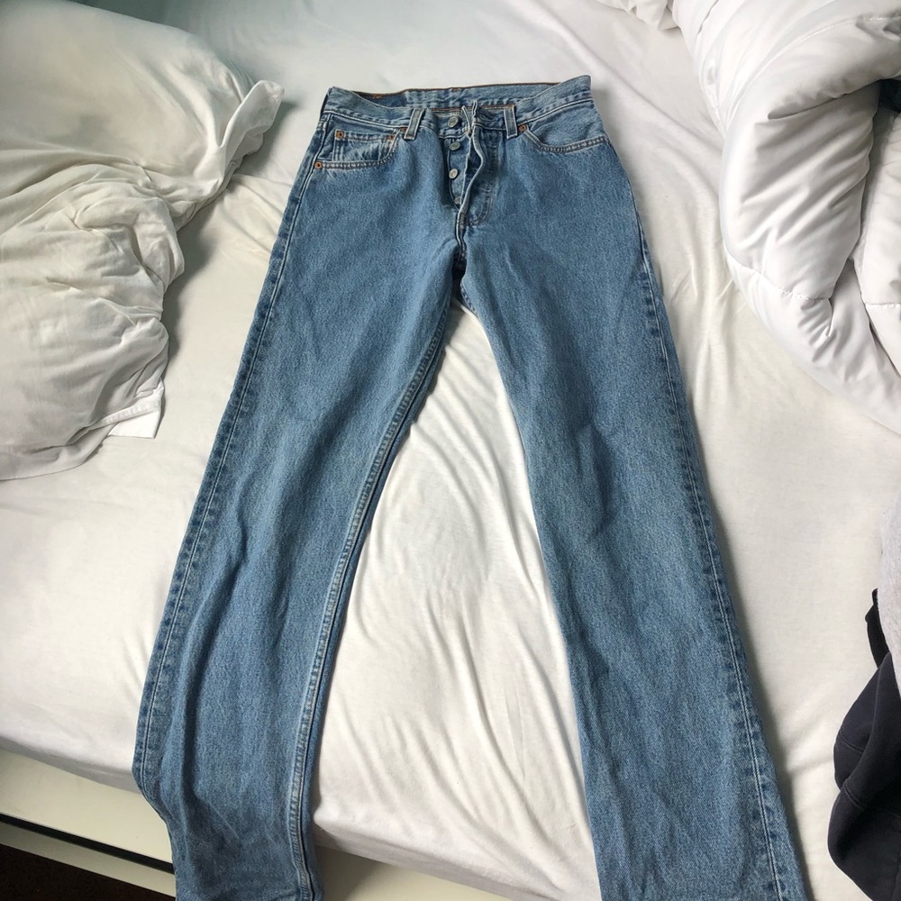 Levi mom jeans w28